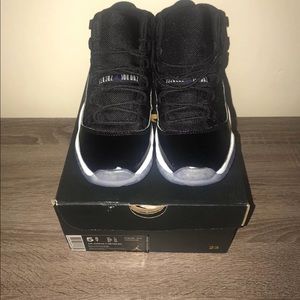 AIR JORDAN 11 RETRO SPACE JAMS (GS) 5.5Y